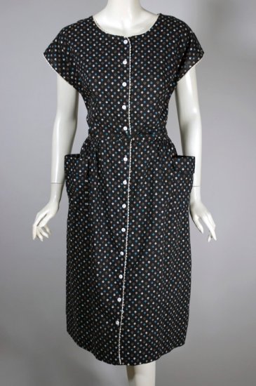 DR1405-figrual print black cotton 1950s day dress size M - 2.jpg