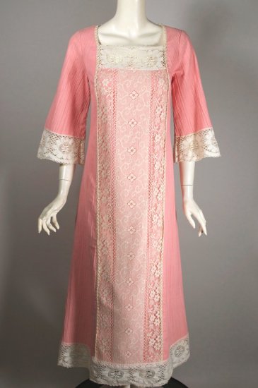 DR1449-Shaheen Miss K 70s dress peachy pink lace trim maxi - 1.jpg