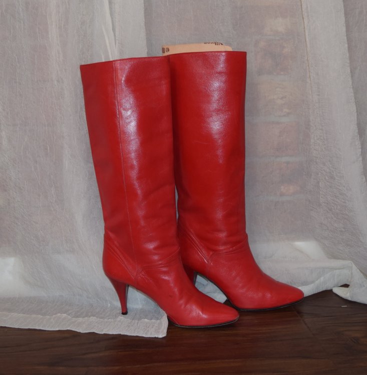 Dating boots again | Vintage Fashion Guild Forums