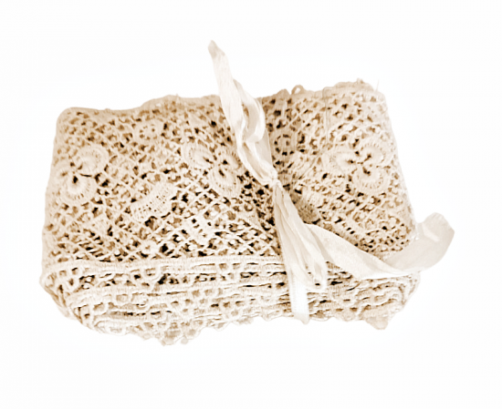 edwardian_lace_cream_crochet_flowers_sewing_anothertimevintageapparel 2.png