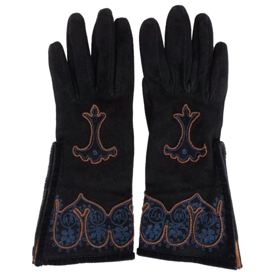 Fendi-Suede-Gloves.jpg