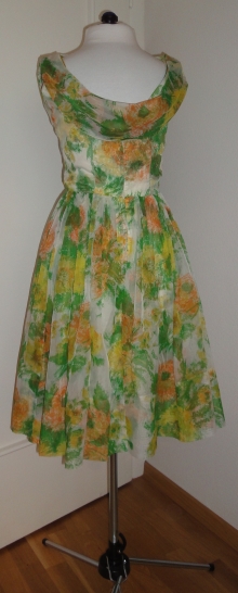 flowerdress4.jpg