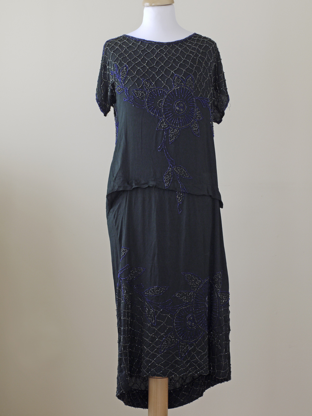Full_Dress.jpg