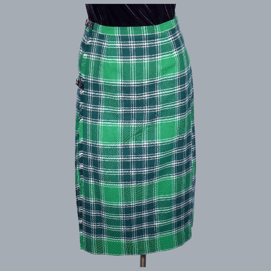 greenplaidskirt.png