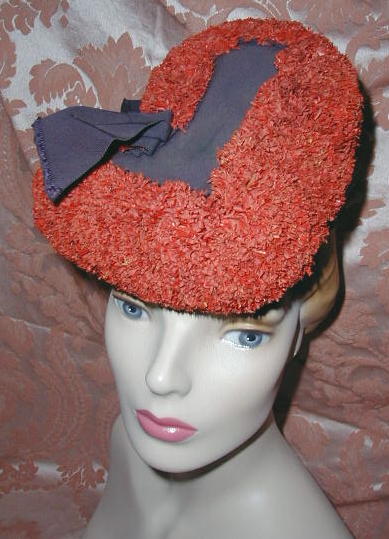 heart hat 1940s.jpg