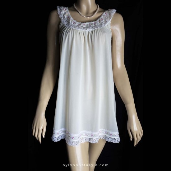 helion-chatillon-vintage-lingerie-nightgown.jpg