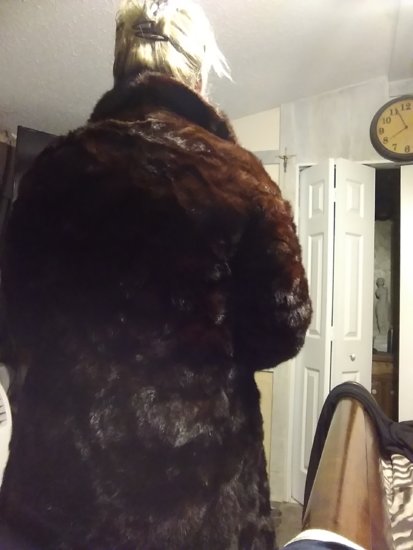 Vintage Women's Fur Label Authority Mink Coat Size Small - Open Front  G892652