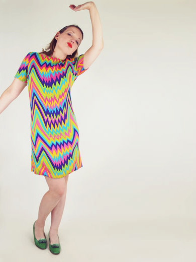 item220.1-60s-vintage-Vera_Maxwell-psychedelic-mod-mini-dress.png