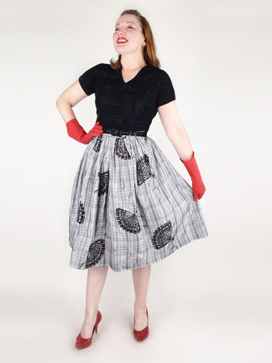 item224.1-50s-vintage-taffeta-flocked-glittered-fans-full-skirt.jpg
