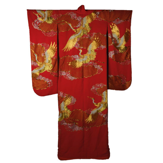Japanese-Red-Silk-Wedding-Kimono-.jpg