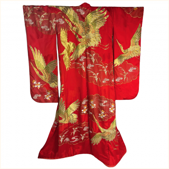 Japanese-Wedding-Kimono-Iro-Uchikake-Red.png