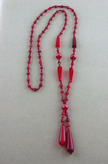 JN110-ruby red glass beads 1920s 1930s tassel necklace - 4.jpg