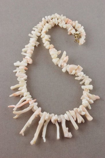 JN94-1970s branch angel skin coral necklace - 1.jpg
