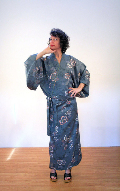 kimono-suit_sm.jpg