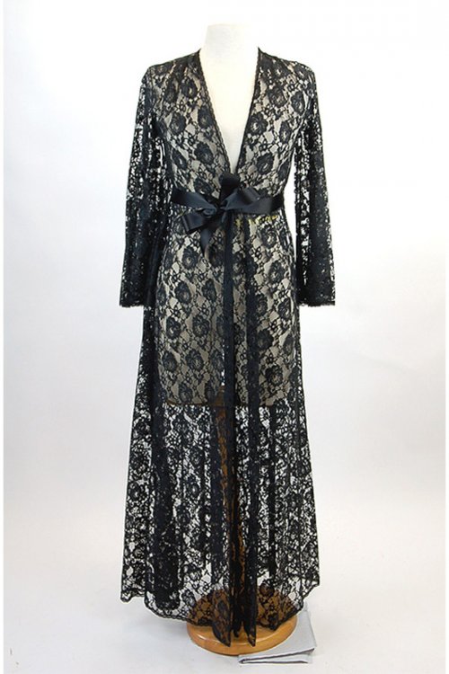 lace peignoir.jpg