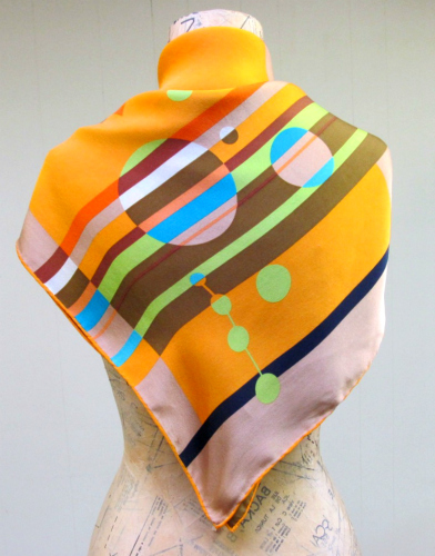 lacroix scarf small.jpg