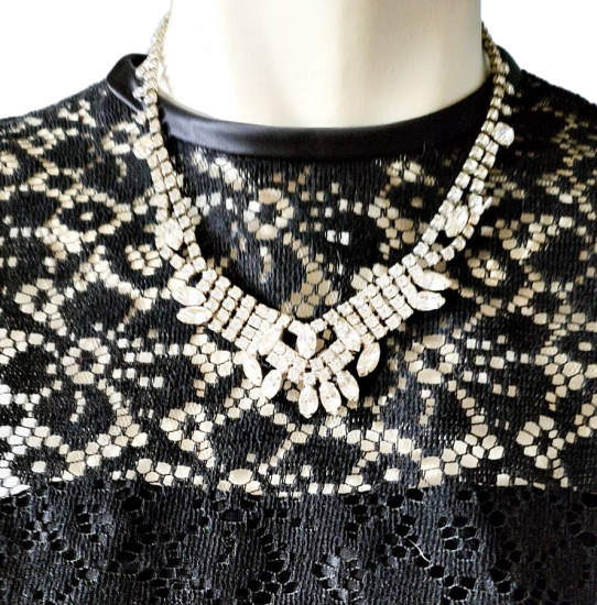 large 1950s rhinestone necklace statement vintage.png