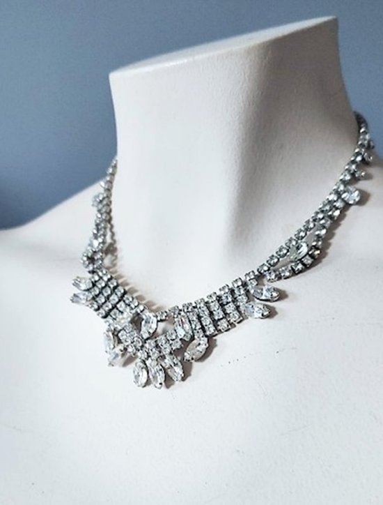 large multi strand large center 1950s necklace rhinestones.jpg