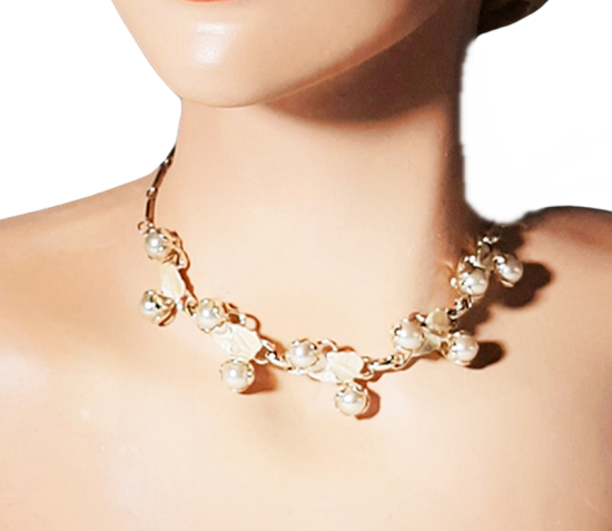 leaf pearl enamel necklace 50s.png