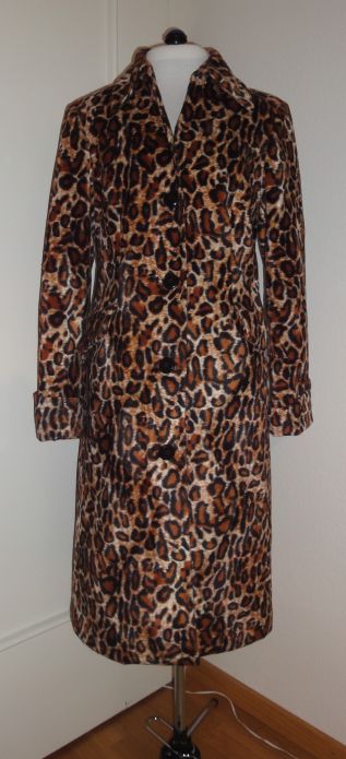 leopardcoat.jpg