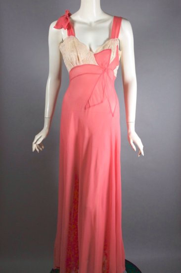 LG148-pinup girl silk chiffon 1940s nightgown coral pink size XS S - 02.jpg