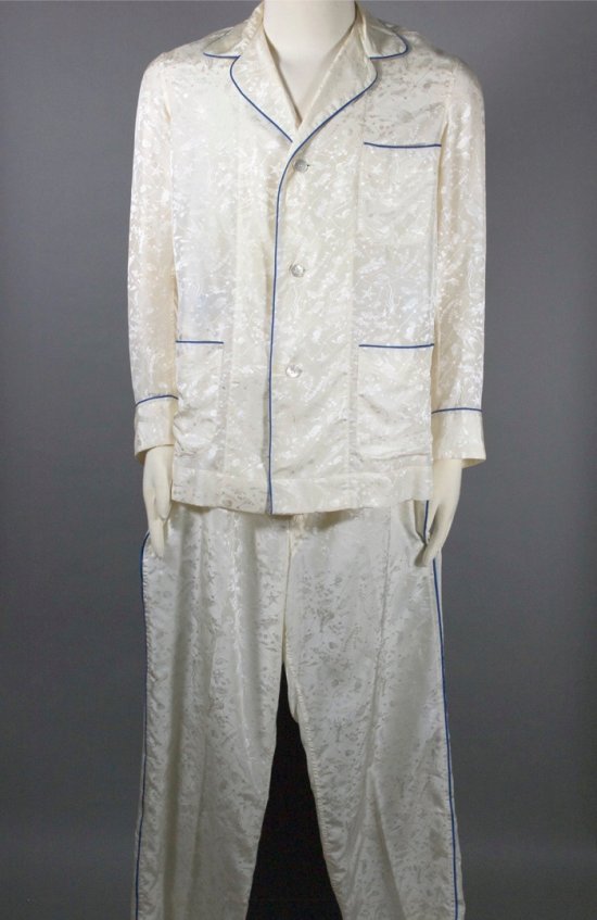LG154-sea creatures white silk Sulka pajamas 1950s mens M - 01.jpg