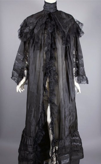 LG25-antique Edwardian peignpoir black silk lace dressing gown - 01.jpg