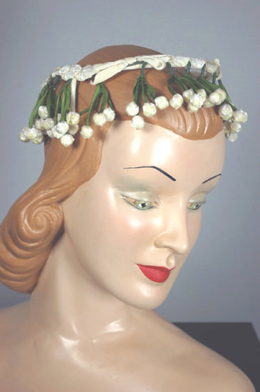 LH180-wedding headpiece ivory velvet berries 60s hat - 1.jpg