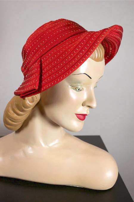 LH316-Crusho 1930s hat ladies slouch red fabric packable  - 02.jpg