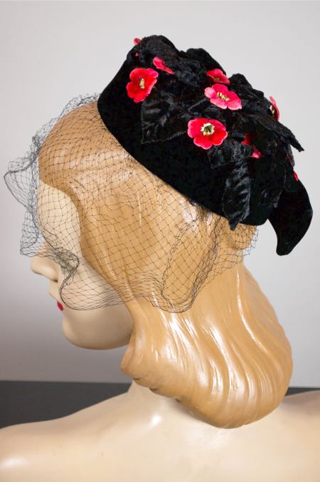 LH319-mini 1960s pillbox hat black velvet veil red flowers - 5.jpg