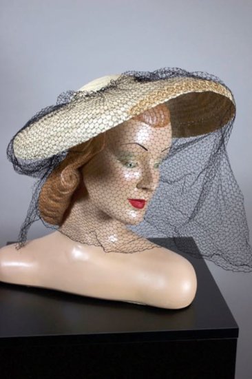 LH324-1940s wide brim hat straw ivory with veil - 09.jpg