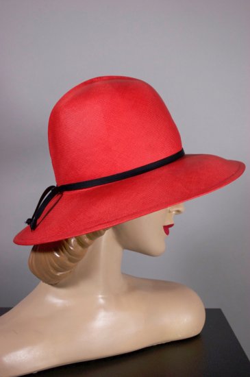 LH337-Eileen Carson hat red straw wide brim 80s 90s - 3.jpg