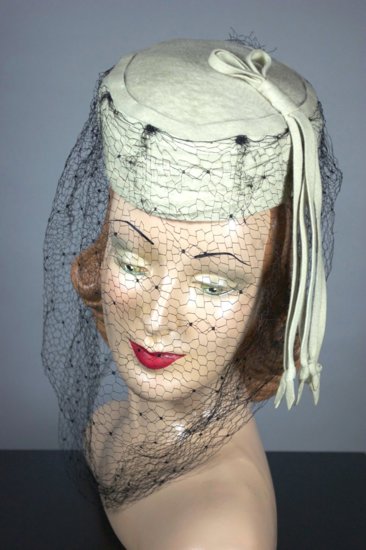LH343-1940s tilt hat with veil stone fur felt pillbox style - 05.jpg