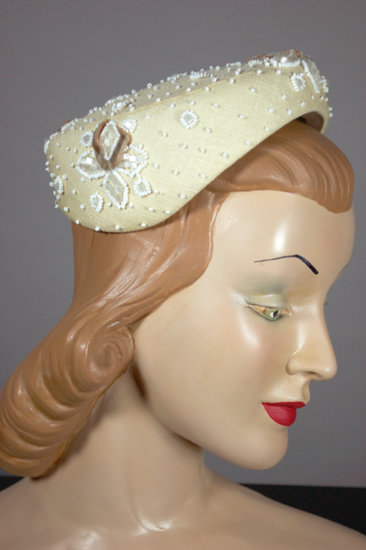 LH349-1950s hat ivory beaded white linen texture bridal - 05.jpg