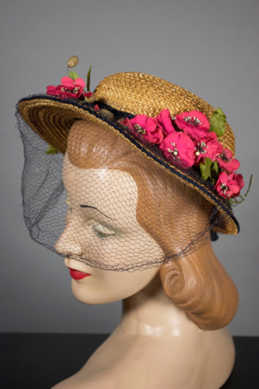 LH355-1940s hat with veil natural straw pink flowers navy trim - 05.jpg