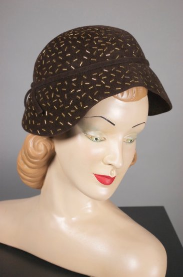 LH378-Evelyn Varon 1950s hat copper beaded brown felt bonnet - 01.jpg