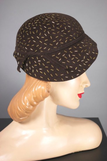 LH378-Evelyn Varon 1950s hat copper beaded brown felt bonnet - 08.jpg