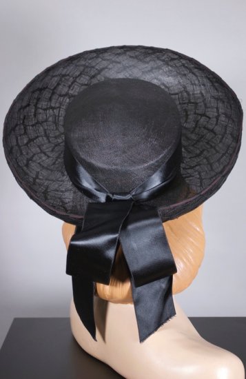 LH382-Breton black straw hat 1940s wide brim upturned - 3.jpg