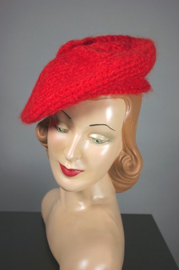 LH409-bright red beret mohair crochet 1950s 1960s deadstock - 2.jpg