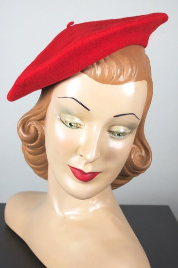 LH422-red wool beret 1950s ladies tilt hat - 4.jpg