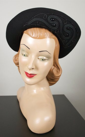 LH435-black wool hat late 1940s halo brim glass bead trim - 3.jpg