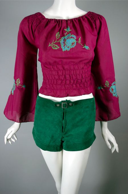 LP22-dark green suede hotpants 1970s short shorts zip front - 1.jpg
