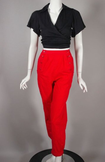 LP27-red cotton sailor pant ladies 1970s pegged ankles XS - 3.jpg
