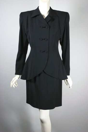 LST136-black wool gabardine late 1940s skirt suit peplum - 05.jpg