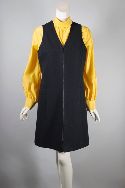 LST163-black wool Anne Klein mini skirt long vest set 1960s 70s - 13.jpg