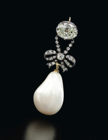 Marie-Antoinette-Jewelry-Auctioned-Sothebys-Necklaces-Rings-Earrings-Tom-Lorenzo-Site-6.jpg