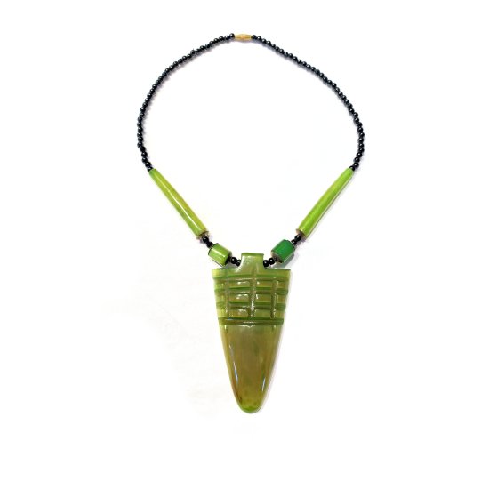 Necklace_Green-Lucite-Tribal-Pendant_Exp6323-750_01.JPG