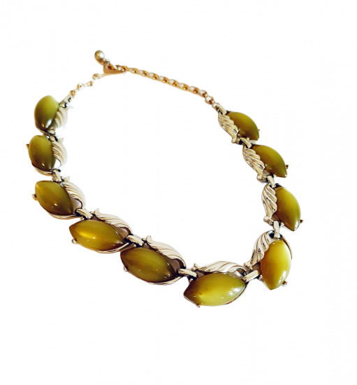 olive lucite necklace 1.png