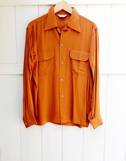 orange 1950s dead stock rayon mens shirt, 1950s sport shirt rayon,bettebegoodvintage.jpg