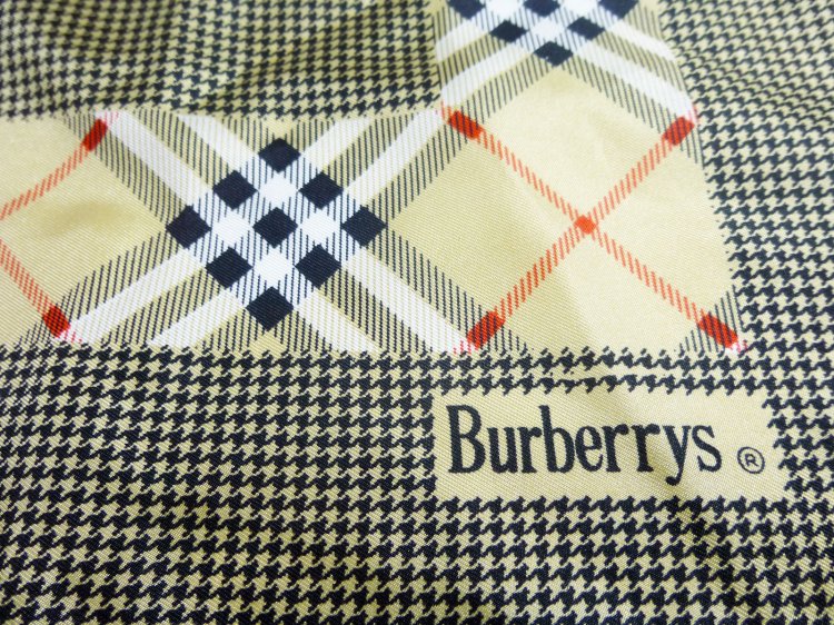 vintage burberry scarf label